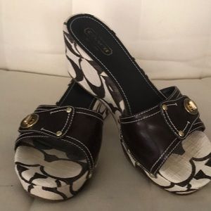 COACH WEDGES